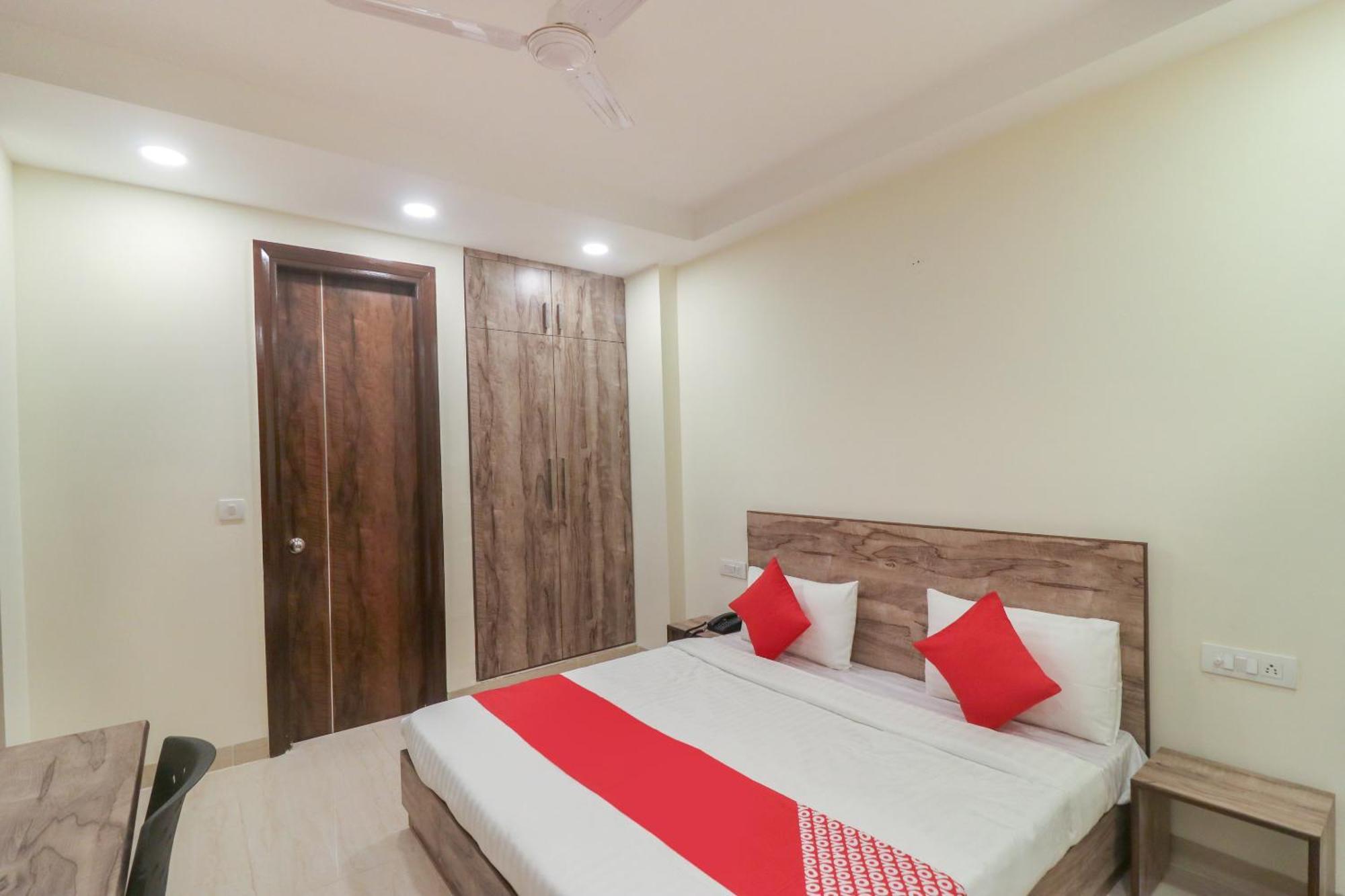 Super Hotel O Comfort Residency Near Artemis Hospital Gurgaon Exterior photo