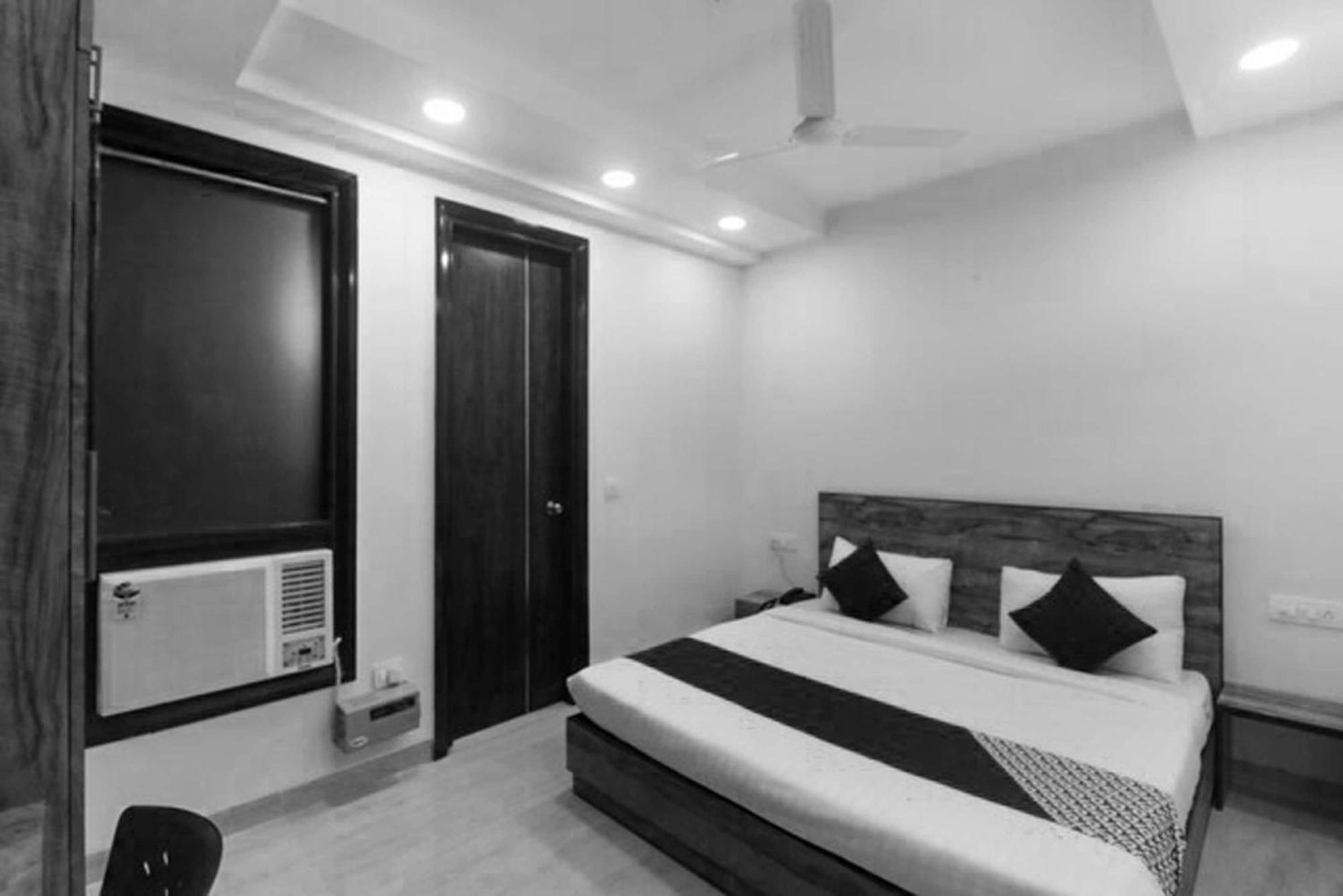 Super Hotel O Comfort Residency Near Artemis Hospital Gurgaon Exterior photo