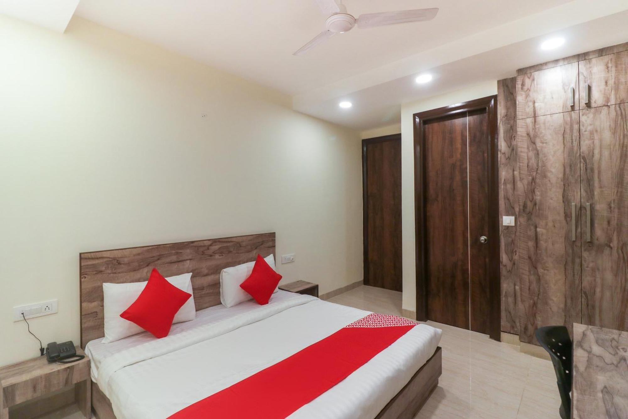 Super Hotel O Comfort Residency Near Artemis Hospital Gurgaon Exterior photo