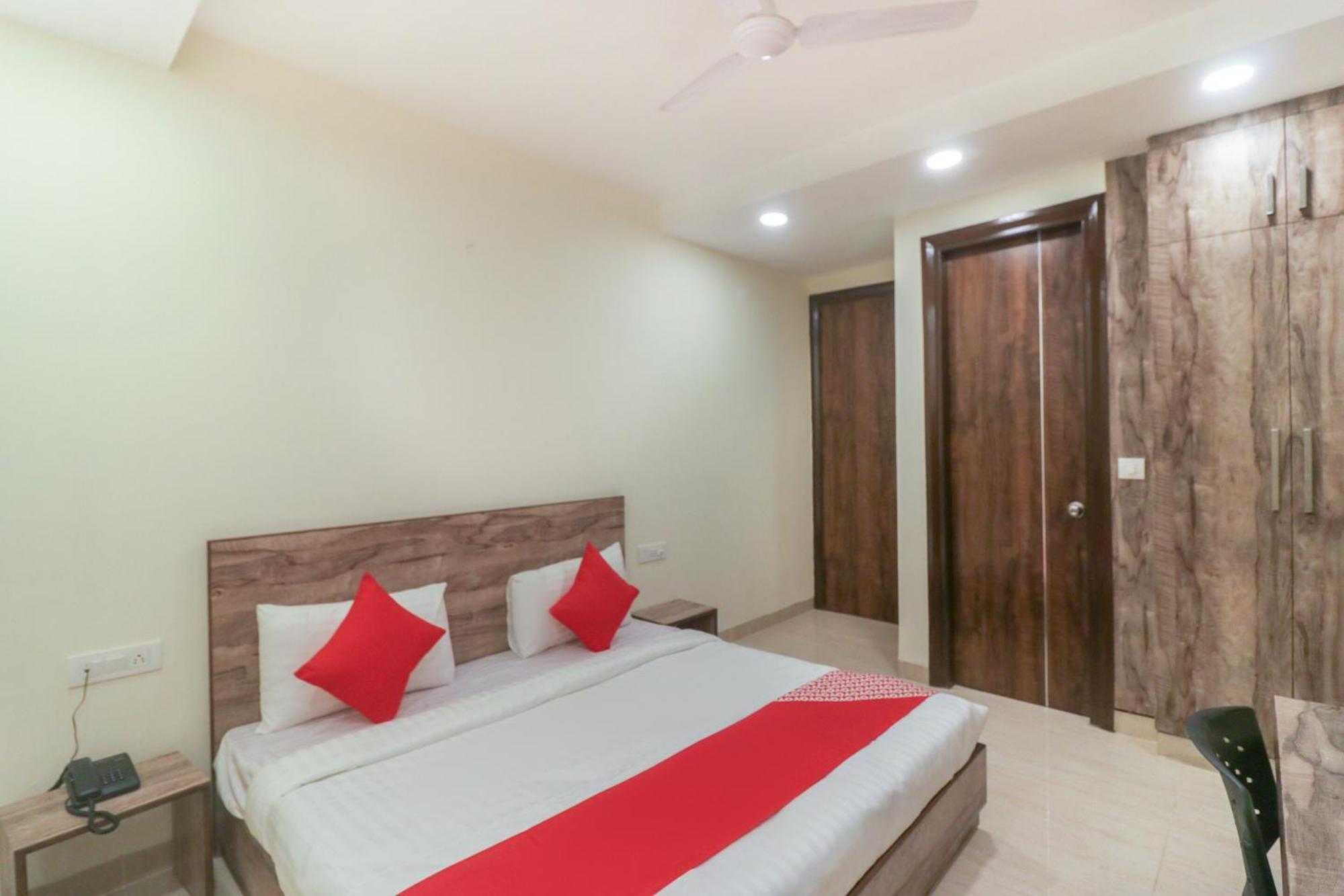 Super Hotel O Comfort Residency Near Artemis Hospital Gurgaon Exterior photo